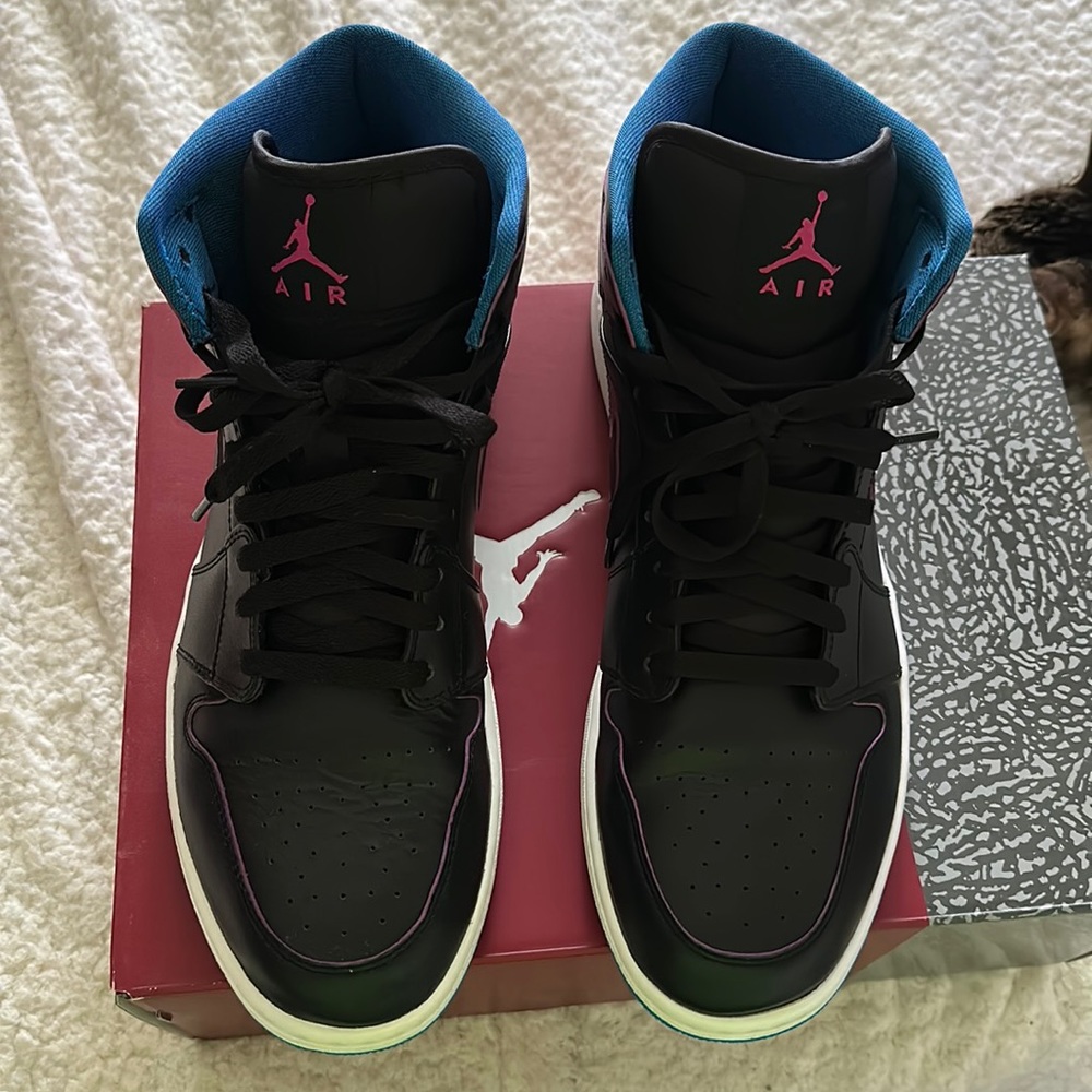 Jordan 1 radio Raheem